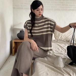 Женский Трикотажный жилет в полоску - Product Image 2