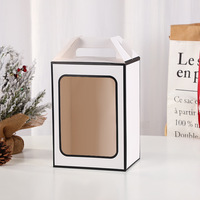 Boîte cadeau en carton rigide personnalisable avec finition mate dorée, matériau recyclable pour l'emballage et la décoration de cadeaux