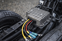 Convertisseur DC-DC 48V vers 12V avec faisceau de câbles personnalisé |   Module d'alimentation pour systèmes de batteries automobiles industriels