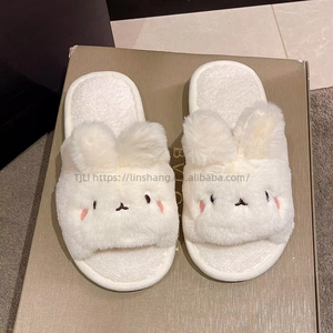 Vente en gros de pantoufles en peluche à semelle plate en TPR avec de nouvelles fonctionnalités, pantoufles de dessin animé, pantoufles tendance de haute qualité en gros - Product Image 5