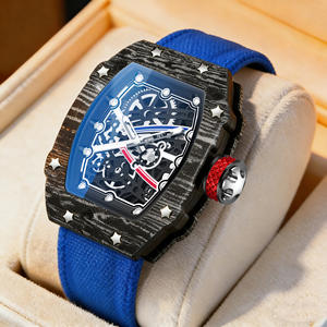 <span class=keywords><strong>Montre</strong></span> à quartz pour <span class=keywords><strong>homme</strong></span>, nouvelle tendance, bracelet en nylon <span class=keywords><strong>ultra</strong></span> fin de forme tonneau, très vendue - Product Image 1