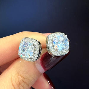 Orecchini E1751 in Oro Bianco con Diamanti Taglio Asscher, Gioielli Classici Naturali da Donna - Product Image 4