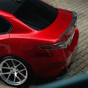 สปอยเลอร์หลังคาร์บอนไฟเบอร์ทรง OE สำหรับ Alfa Romeo Giulia 952 ปี 2015-2025 ทำจากคาร์บอนไฟเบอร์ - Product Image 5