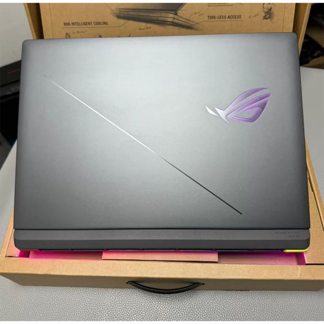 AS-US ROG Strix SCAR 18 Plus Gaming Laptop | Intel Core Ultra 9 275HX | RTX 5060 GPU | 16GB RAM & 1TB SSD | 2.5K 240Hz Display