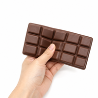 Jouet Squishy Barre de Chocolat Réaliste, Jouet Anti-Stress en PU à Remontée Lente, Jouet à Presser Doux pour Enfants et Adultes