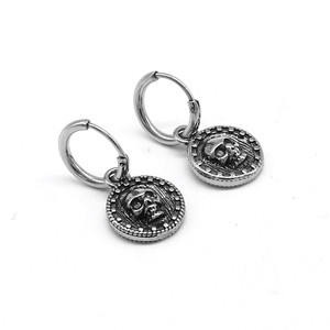 Yunnique – boucles d'oreilles en forme de crâne, en acier inoxydable, rondes, style Punk Rock, bijoux de fête pour hommes et femmes - Product Image 1