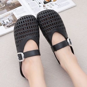 2026 New Summer Women Soft Sole Thick Sole Slide Sandals Trendy Casual Versatile Slim Foot <b>Slippers</b> - Product Image 3