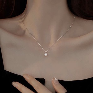 Collier clavicule en argent 925 de style français pour femme avec un pendentif en perle d'eau douce, luxe haut de gamme, style français léger - Product Image 2