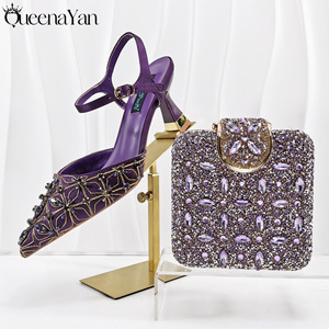 Chaussures de soirée formelles de luxe faites à la main pour femmes, ornées de perles et de strass, avec pochette assortie, à bout pointu, à enfiler, talons hauts de 6-8 cm, pour mariage - Product Image 2