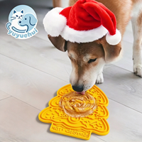 Tapis de léchage pour chien en silicone, motif sapin de Noël portable et mignon, avec ventouses, pour une alimentation lente apaisante, réduction du stress et enrichissement des animaux de compagnie