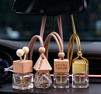 Vente en gros, livraison rapide, diffuseur de parfum pour voiture de haute qualité, flacon en verre carré de 8 ml avec bouchon en bois