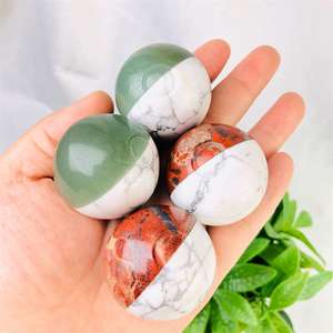 Vente en gros de pierre naturelle sculptée en cristal de jaspe rouge monstre de poche PokeBall sculpté <span class=keywords><strong>Pokemon</strong></span> pour la décoration intérieure - Product Image 5