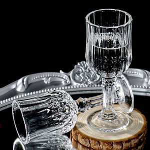 <span class=keywords><strong>Verre</strong></span> à vin en cristal à prix de fabricant, gobelet à cocktail à pied court gaufré, style européen, <span class=keywords><strong>petit</strong></span> <span class=keywords><strong>verre</strong></span> à shot - Product Image 5