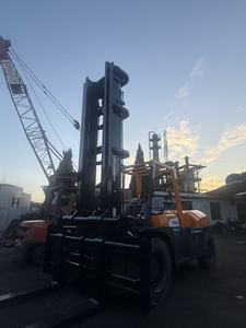 Montacargas Diésel Usado de Marca Reconocida TCM, de 10-25 Toneladas, con Desplazador Lateral - Product Image 5