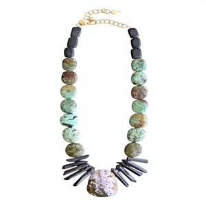 Meilleur Collier Multicouche Perlé Élégant et Fantaisie pour Femme, Bijou en Pierre d'Agate Ronde Naturelle, Pièce Tendance en Pierre Précieuse - Product Image 5