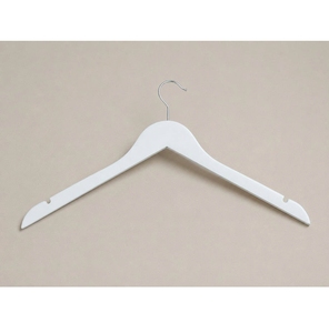 Ganchos de Madera Blancos Resistentes al Por Mayor con Muescas Precisas en los Hombros para Tiendas de Ropa y Boutiques de Moda - Product Image 1