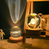 Lumières de décoration de chambre d'enfants intelligentes personnalisées 3D Art Mood Lights Led Glowing Crystal Ball Night Light avec base en bois