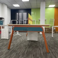 Table de bureau moderne avec pieds en acier, bureau informatique modulaire, facile à assembler, poste de travail de haute qualité à prix abordable