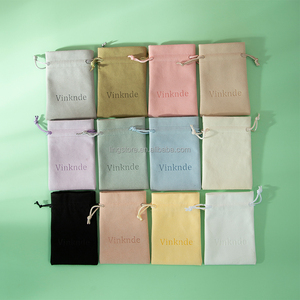 Bolsa de Joyería de Microfibra de Lujo, Personalizada, Multicolor, de 10*15cm, para Guardar Anillos y Aretes Pequeños - Product Image 4