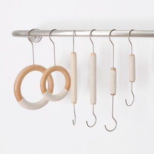 Solid wood S-<b>hooks</b>, <b>hooks</b>, clips, scarf loops, clothing store S-<b>hooks</b>, <b>display</b> props and accessories, clothes hangers. - Product Image 1