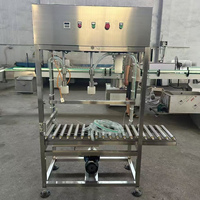 Remplisseuse semi-automatique de boissons à l'eau pure de grande capacité de 3/5 gallons pour savon liquide et jus avec emballage en plastique