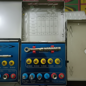 Kit Premium de Expansión Ósea Dental para Cirugía de Implantes con Llave de Trinquete, Brocas y Discos de Sierra - Product Image 1