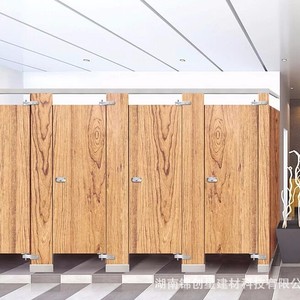 Cloison de toilettes publiques en bois, étanche, insonorisée, au sol, design minimaliste - Product Image 1