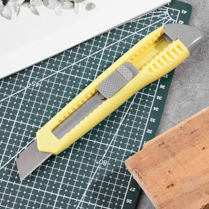 <b>Utility</b> <b>Knife</b> 18mm Blade Yellow ABS Handle Office Tool Cutter 16cm Length - Product Image 4