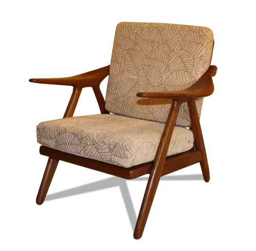 Sản phẩm đặc biệt ghế bành có thể được sử dụng cho phòng khách hoặc văn phòng nó có tay vịn là thoải mái để ngồi trên và là mạnh mẽ