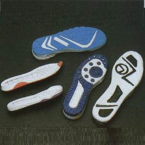 เครื่องฉีดพลาสติกแบบอัตโนมัติ 2 สเตชั่น 2 สี แบบตรง สำหรับพื้นรองเท้าพลาสติก  วัสดุส่วนบนของรองเท้า และสายรัด - Product Image 5