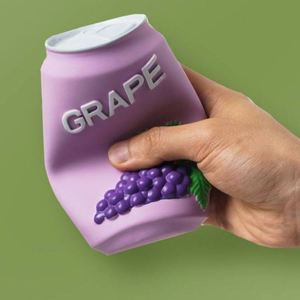 Jouet à mâcher pour chien en latex naturel souple, mignon, qui couine, durable, interactif, imperméable, en gel de silice, en forme de bouteille de jus de raisin, pour une utilisation en intérieur/extérieur - Product Image 4