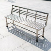 Banc de patio moderne en acier inoxydable 304, avec dossier long et repose-pieds élargi, idéal pour parcs, cafétérias, terrains de sport et ateliers