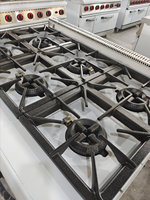 Kompor Gas Komersial 6 Tungku Berdiri Sendiri dengan Oven untuk Peralatan Katering Dapur