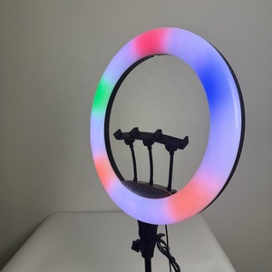 Améliorez votre configuration de studio : Anneau lumineux LED RGB de 18 pouces pour selfies, température de couleur réglable, idéal pour le streaming en direct, les jeux et TikTok - Product Image 4