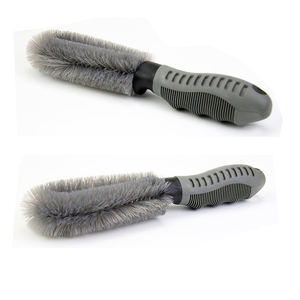 Cepillo de Limpieza para Neumáticos y Llantas de Coche NIKO - Product Image 1