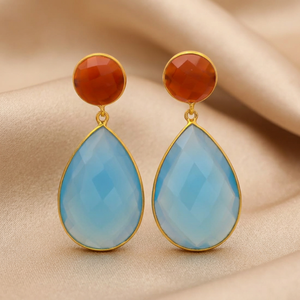 Boucles d'oreilles ethniques indiennes faites à la main en laiton, plaquées rhodium, avec pierres précieuses, du Rajasthan, certifiées par une tierce partie, thème hindouisme - Product Image 2
