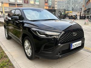 Auto Usado COROLLA CROSS Modelo 2024 2.0L 171Hp L4 CVT Edición Pioneer 20000 Kilómetros Pintura y Acabado Originales Negro en Stock - Product Image 2