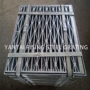 Rejilla de Acero Corrugado Galvanizado Curvada en Forma de Ola para Pasarelas Exteriores - Product Image 3