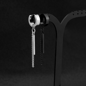 Meilleures ventes : Boucles d'oreilles pendantes carrées longues, style personnalisé, design minimaliste de niche, unisexe, bijoux tendance, vente en gros - Product Image 3