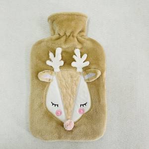 Vente en gros logo personnalisé portable 1000ml 2000ml pieds et mains chauffe-eau en caoutchouc peluche sac à eau chaude bouteille avec couvercle - Product Image 3