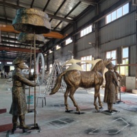 Statue de cheval de grande taille pour jardin moderne, projet de parc extérieur, décoration de jardin pour la nouvelle année, sculpture d'animal en fibre de verre, fabricant