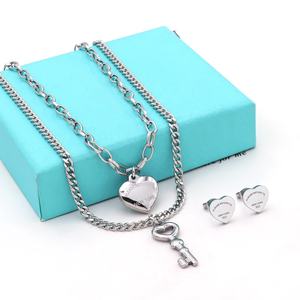 طقم مجوهرات نسائي فاخر من الذهب عيار 18 قيراط، سوار وقلادة من الفولاذ المقاوم للصدأ - Product Image 4