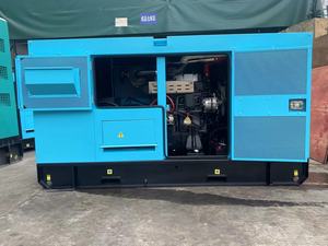 Generador Eléctrico Silencioso de 40 kVA con Aislamiento Acústico - Product Image 2