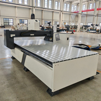 Machine de gravure sur bois 1325, graveur CNC publicitaire pour la découpe et la gravure d'acrylique, de PVC et de panneaux de bois