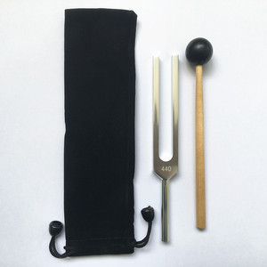 Aluminum alloy tuning fork, 440 tuning fork, A-key tuning fork, for <b>musical</b> <b>instruments</b>, includes a felt cover and tuning - Product Image 1