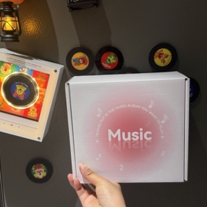 Aimant de réfrigérateur rotatif NFC en vinyle avec lumière LED, musique personnalisée, cadeau de Noël - Product Image 6