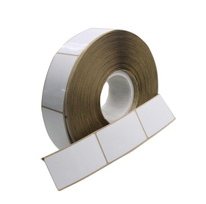 2023 productos calientes baratos personalizados de alta calidad 25mm NFC etiqueta adhesiva transparente incrustaciones húmedas PET NTAG216 etiqueta Nfc para ropa - Product Image 2