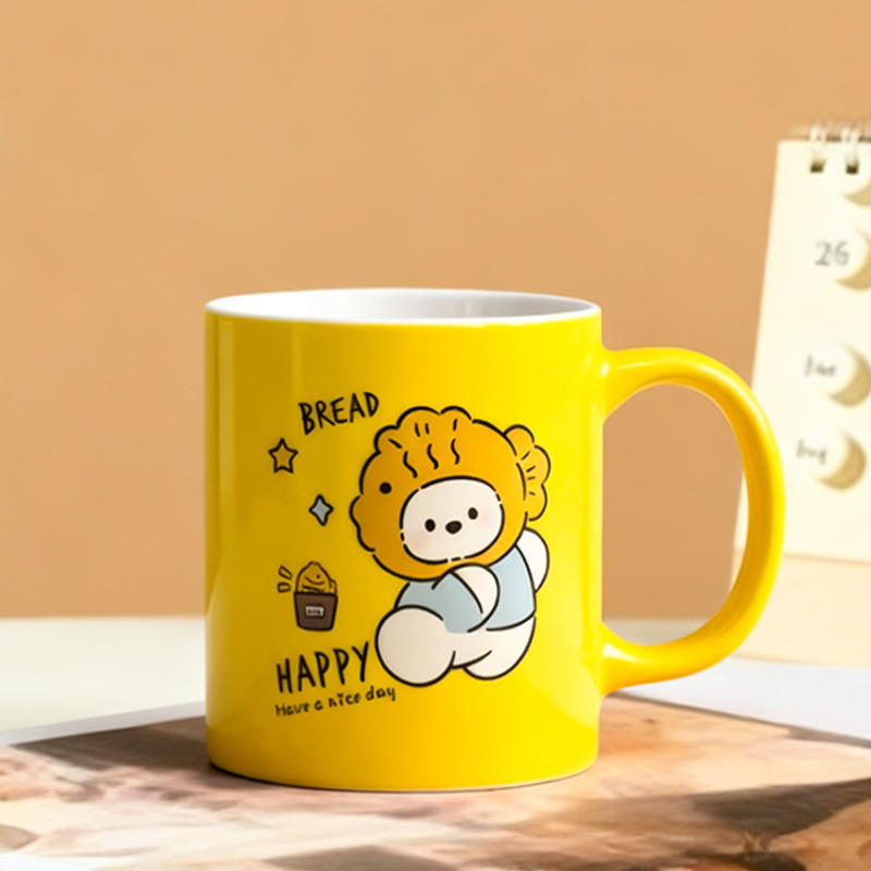 ถ้วยลูกสุนัขสีเหลือง