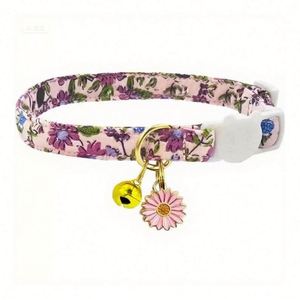 Lindo Collar para Mascotas con Diseño de Flores Pequeñas, Collar de Seguridad de Algodón con Campana Decorativa para Perros y Gatos Pequeños - Product Image 1