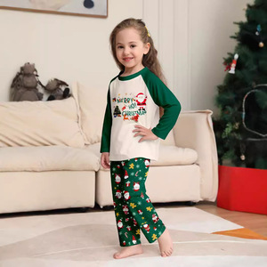 Conjunto de Pijamas Casuais de Natal com Estampa Verde e Gola Redonda, Confortável para Uso em Casa, Roupas de Dormir para Pais e Filhos - Product Image 4
